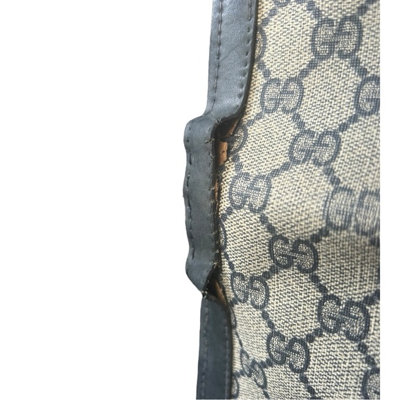 Vintage Gucci Parfums 1970's GG Clutch Bag - Picture 9 of 16